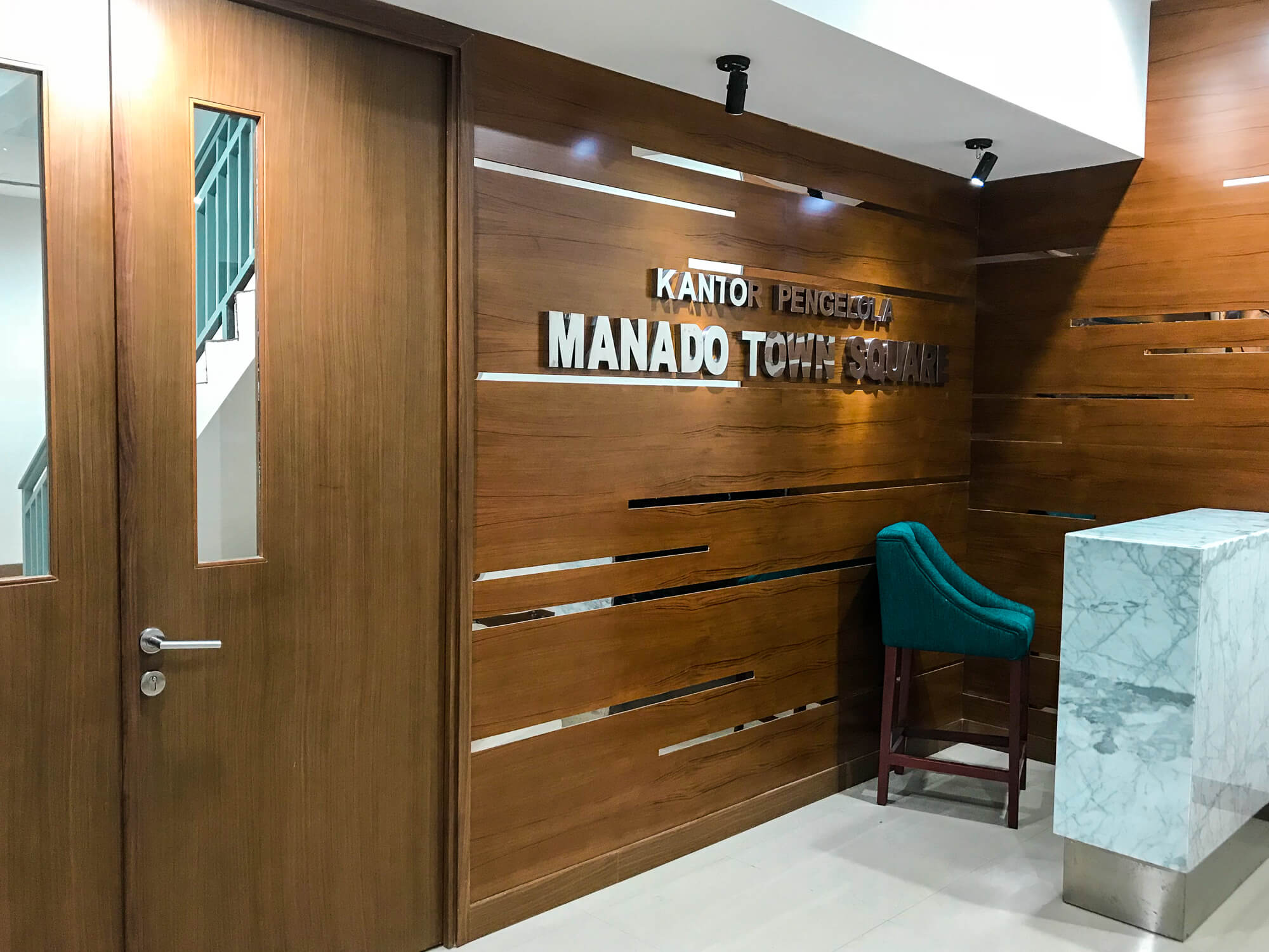 thumbnail-manado-townsquare-office